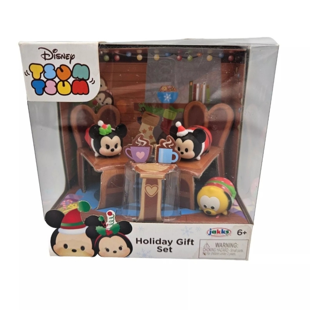 Tsum Tsum Exclusive Holiday Mickey Minnie Pluto Gift Set Playset 2017 NIB